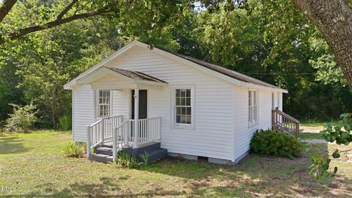 895 Stewart Rd, Four Oaks, NC, 27524-8741 | Card Image