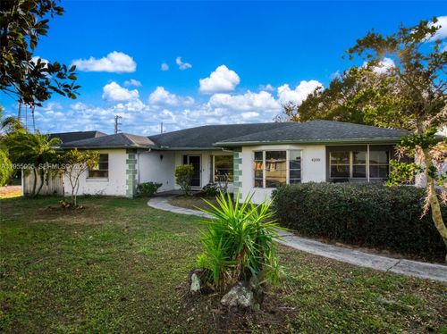 4200 Lakeview Dr, Sebring, FL, 33870-2020 | Card Image