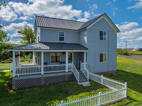 2031 Walter Siding Rd, Garfield, WA, 99130-8715 | Card Image