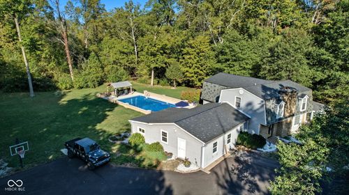 15412 Southeastern Pkwy, Fishers, IN, 46037-7123 | Card Image