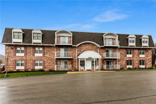 503 Clubhouse Dr, Washington, PA, 15301-6284 | Card Image