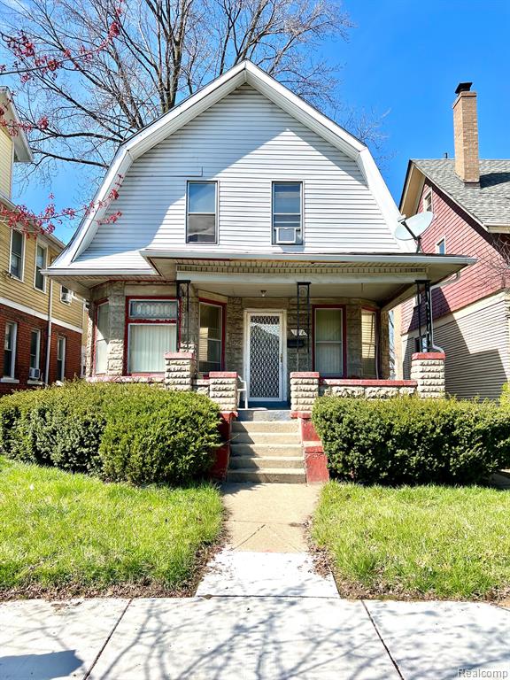 Seward St, Detroit, MI 48202