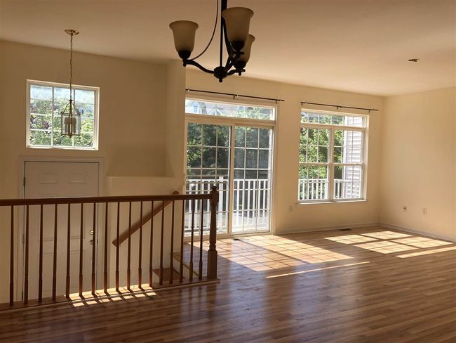 7 Atlas Ct, House other with 2 bedrooms, 3 bathrooms and null parking in Jersey City NJ | Image 4
