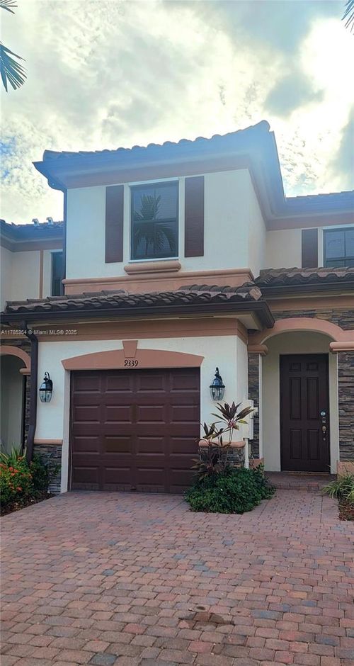 9339-9339 W 34th Ct, Hialeah, FL, 33018-2055 | Card Image