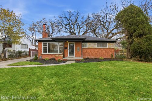 31417 Marquette St, Garden City, MI, 48135-1361 | Card Image