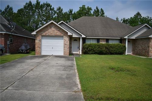 143 Remmy Ct, Mandeville, LA, 70448-8607 | Card Image