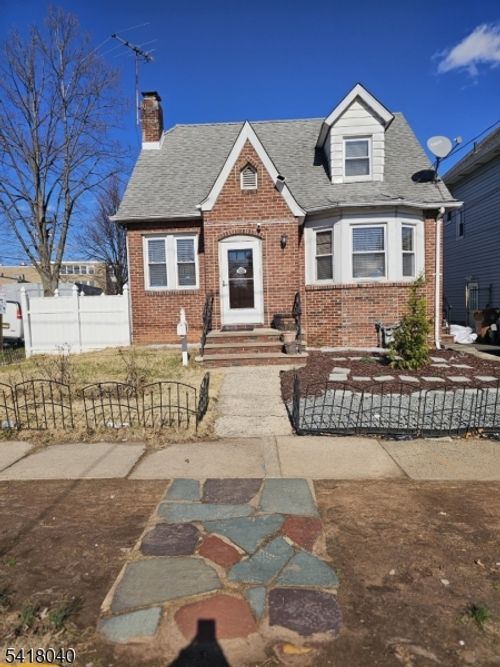 836 Summit St, Linden, NJ, 07036-4014 | Card Image