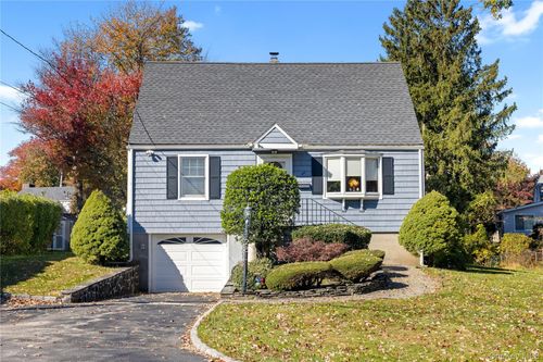 28 Forest Ave, Cortlandt Mnr, NY, 10567-5117 | Card Image