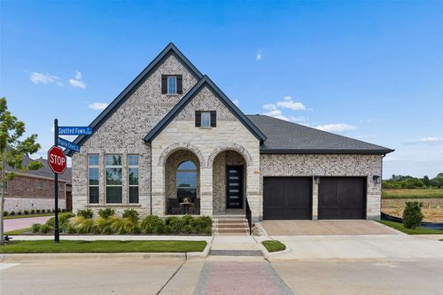 2073 Spotted Fawn Dr, Arlington, TX, 76005-1423 | Card Image