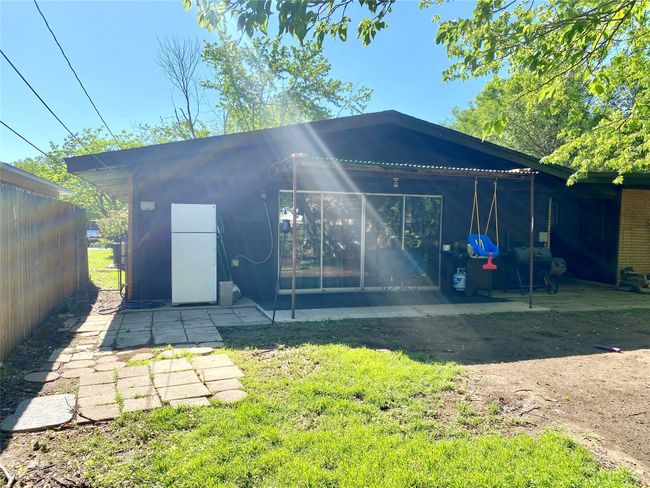 302 Meadow Dr, House other with 2 bedrooms, 1 bathrooms and null parking in Gainesville TX | Image 16