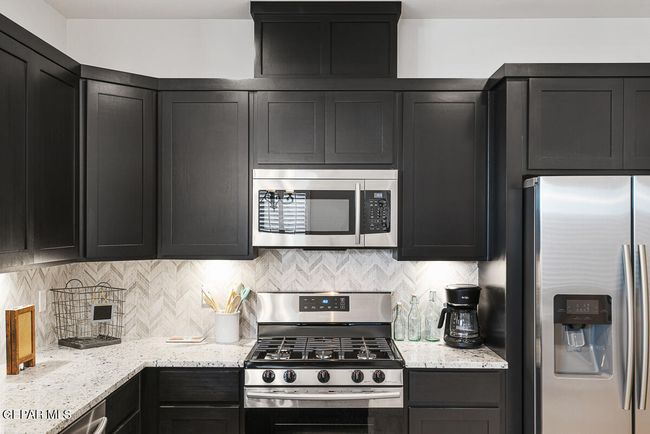12801 Woolstone-7 | Image 9