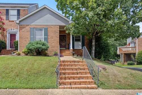 2212 Ascot Ln, Vestavia Hills, AL, 35216-6122 | Card Image