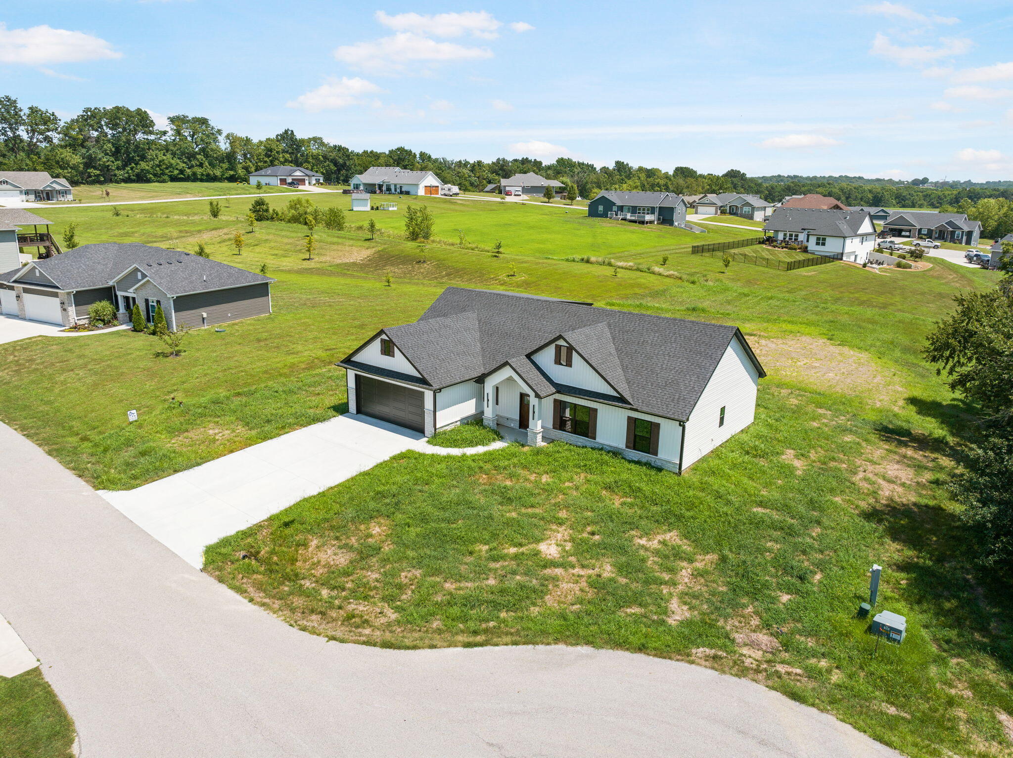 Residential in BOONVILLE 5