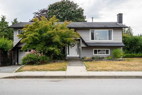 3067 Newberry St, Port Coquitlam, BC, V3B3J5 | Card Image