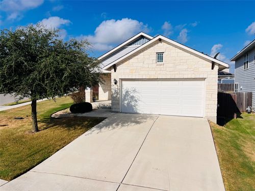 201 Oakstone Dr, Georgetown, TX, 78628-2284 | Card Image