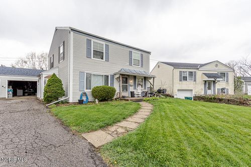 3693 Lakepointe Dr, Northwood, OH, 43619-2107 | Card Image