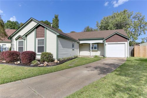 1705 Culmer Ct, Virginia Beach, VA, 23454-6718 | Card Image