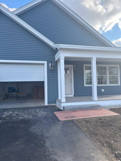 81-Unit 81 Canterbury Commons, Epping, NH, 03042 | Card Image