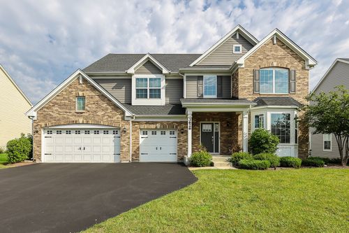 3626 Esmeralda Pl, Elgin, IL, 60120 | Card Image