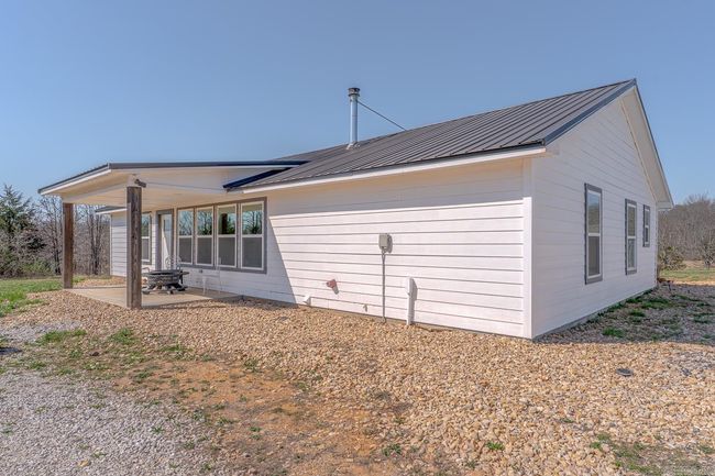 1665 Nc 1600, House other with 3 bedrooms, 2 bathrooms and null parking in Compton AR | Image 4
