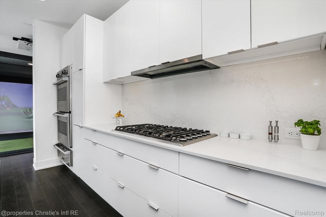 311 Alfred Street | Image 16