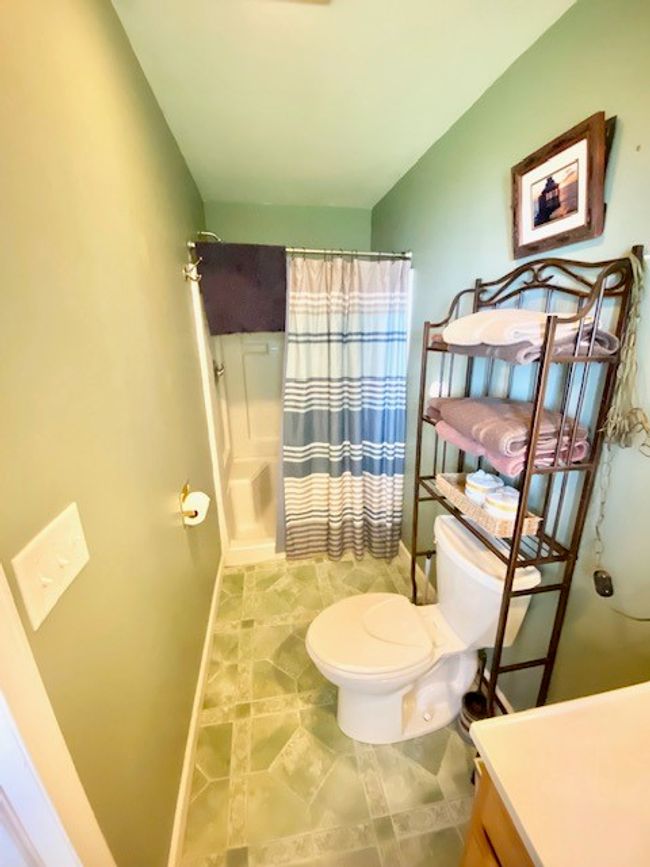 10620 N Edgewood Dr, House other with 2 bedrooms, 2 bathrooms and null parking in Lake City PA | Image 24