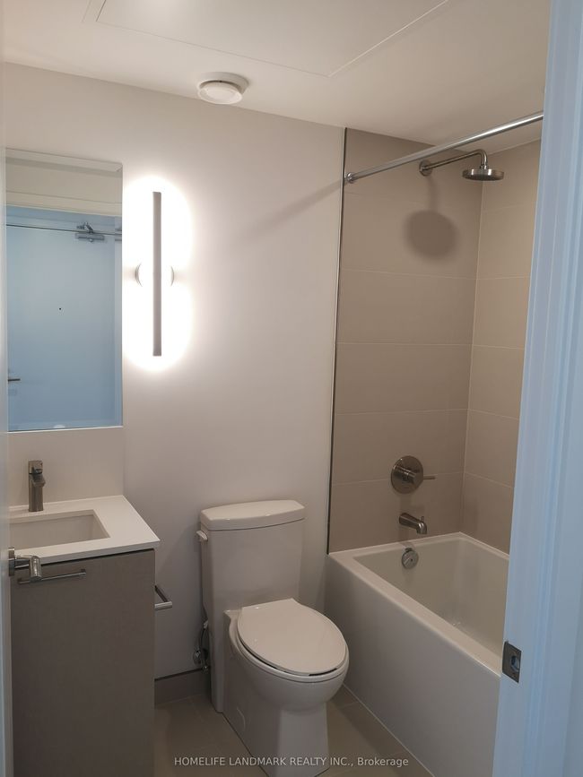 3319 - 19 Western Battery Rd, Condo with 2 bedrooms, 1 bathrooms and null parking in Toronto ON | Image 12