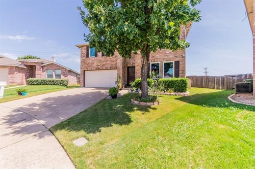 8301 Redheart St, Arlington, TX, 76002-4577 | Card Image