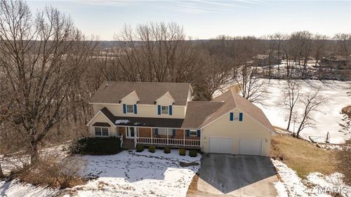 14083 Aspen Dr, Carlinville, IL, 62626-2217 | Card Image