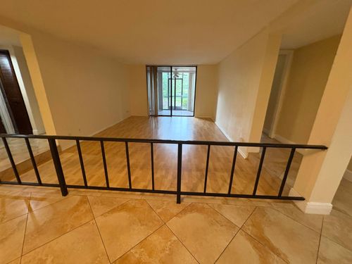 1w-3730 Inverrary Dr, Lauderhill, FL, 33319-5148 | Card Image