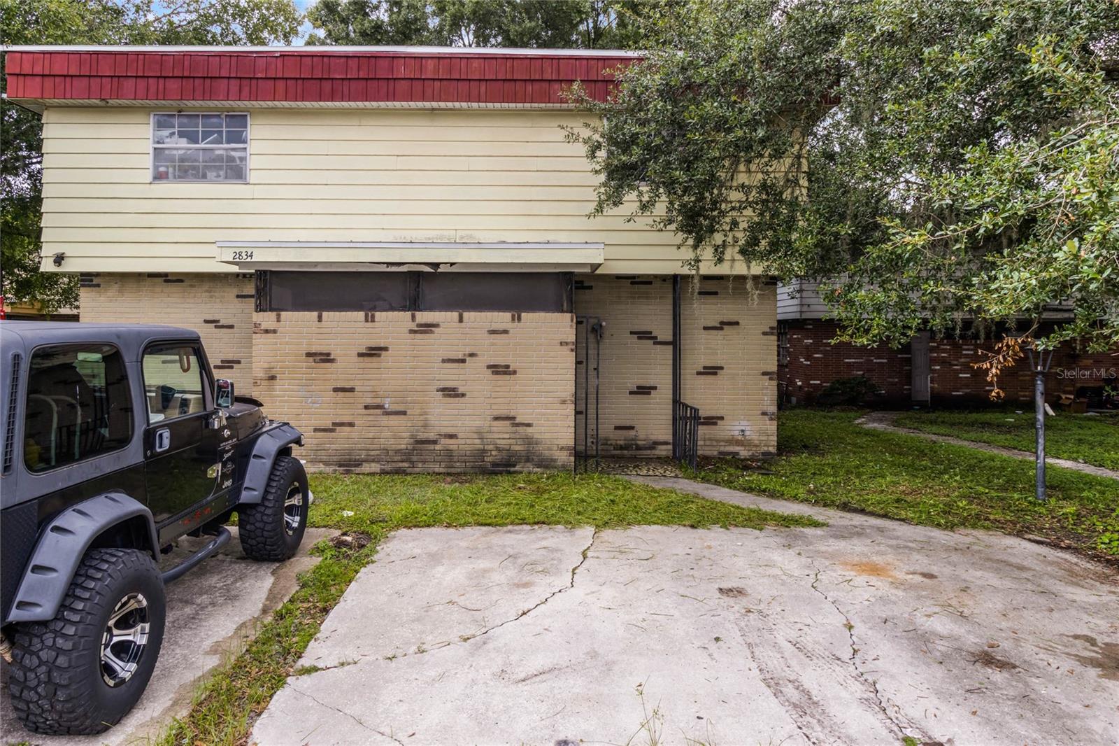 8 Iron Dr, Lakeland, FL 33801