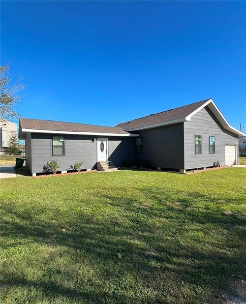 213 Pecan Ln, Gramercy, LA, 70052-3136 | Card Image
