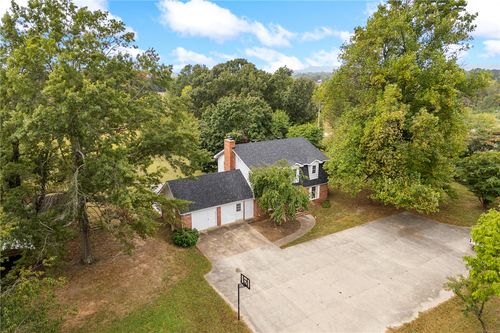 200 Loftin St, Harrison, AR, 72601-6174 | Card Image