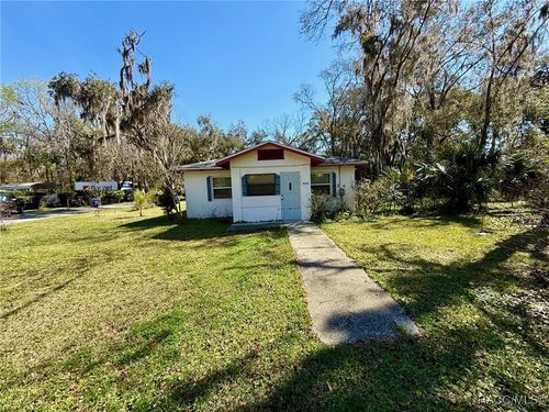 939 Ne 4th Ave, Crystal River, FL, 34428-3604 | Card Image