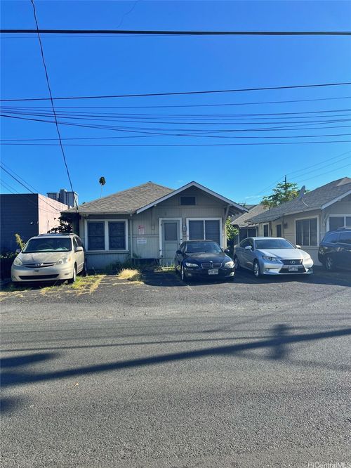2019-2013-2019 Young St, Honolulu, HI, 96826-2240 | Card Image