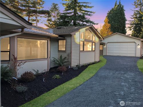 1515 3rd St, Kirkland, WA, 98033-5573 | Card Image