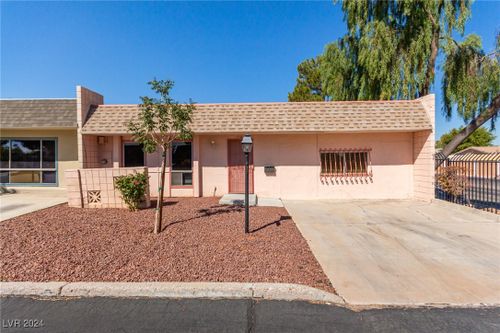 0-3711 Colonial Circle, Las Vegas, NV, 89121 | Card Image