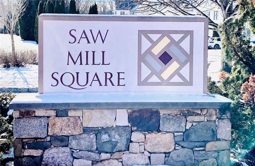 unit-103-15 Saw Mill Dr, North Kingstown, RI, 02852-7674 | Card Image