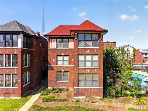 1s-5653 Waterman Blvd, Saint Louis, MO, 63112-1990 | Card Image