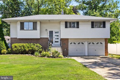 2025 Whatley Rd, Hamilton, NJ, 08690-3123 | Card Image