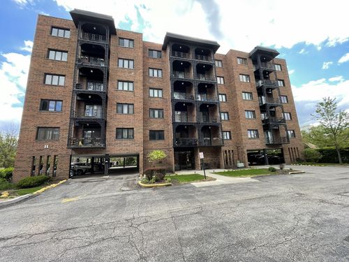 602-9395 Landings Ln, Des Plaines, IL, 60016-5217 | Card Image