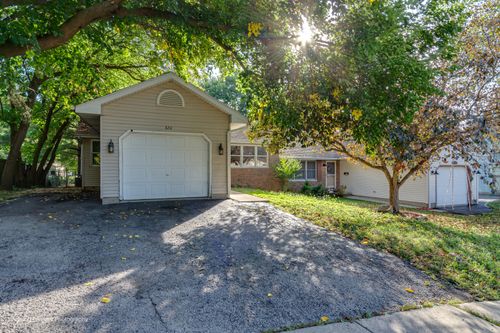 320 Pearl St, Sandwich, IL, 60548-2128 | Card Image