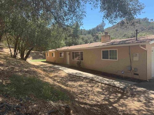 26942 Oakmont Rd, Valley Center, CA, 92082-7725 | Card Image