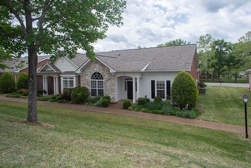 7037 Sunrise Cir, Franklin, TN, 37067-8300 | Card Image