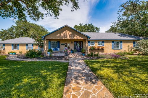 174 County Road 351, Mathis, TX, 78368-4145 | Card Image
