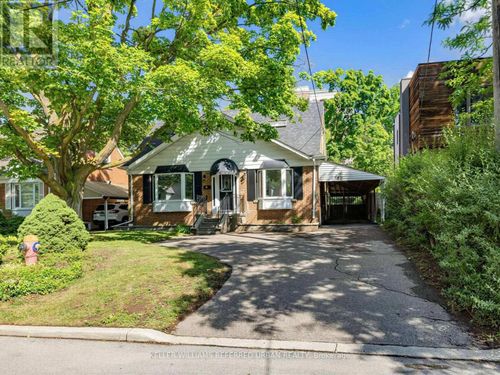 32 Granlea Road, Toronto (Willowdale East), ON, M2N2Z5 | Card Image