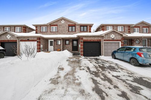 313 Dunsmore Lane, Barrie, ON, L4M7A8 | Card Image