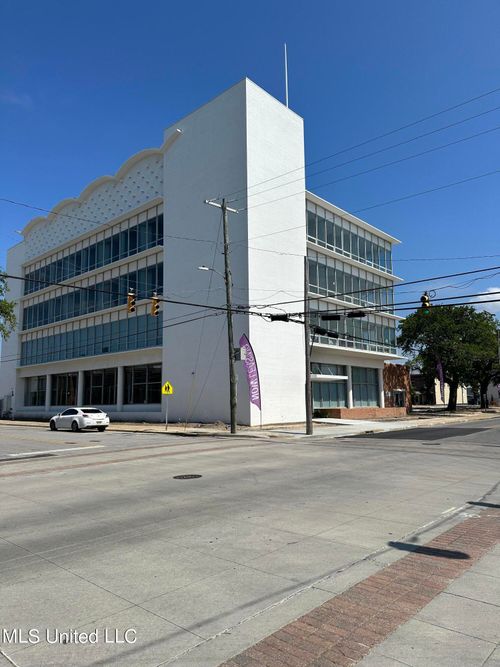 ste-304-3207 Magnolia St, Pascagoula, MS, 39567-4166 | Card Image