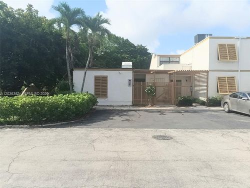 1700 Sw 131st Place Cir S, Miami, FL, 33175-1258 | Card Image