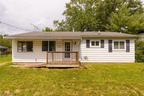 1687 Delia Ave, Akron, OH, 44320-1671 | Card Image